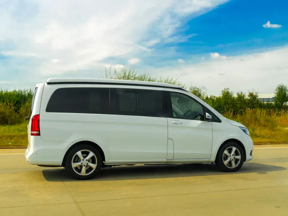 ενοικιαση minibus 9 θεσεων